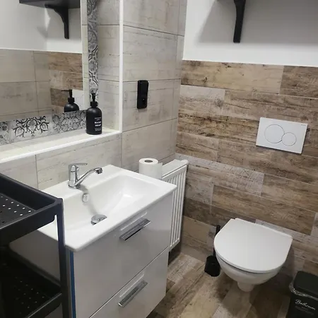Holiday home U100bodu Za Svestkovou Drahou