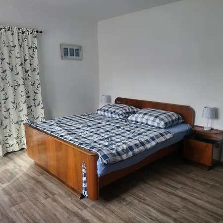 U100bodu Za Svestkovou Drahou Holiday home *